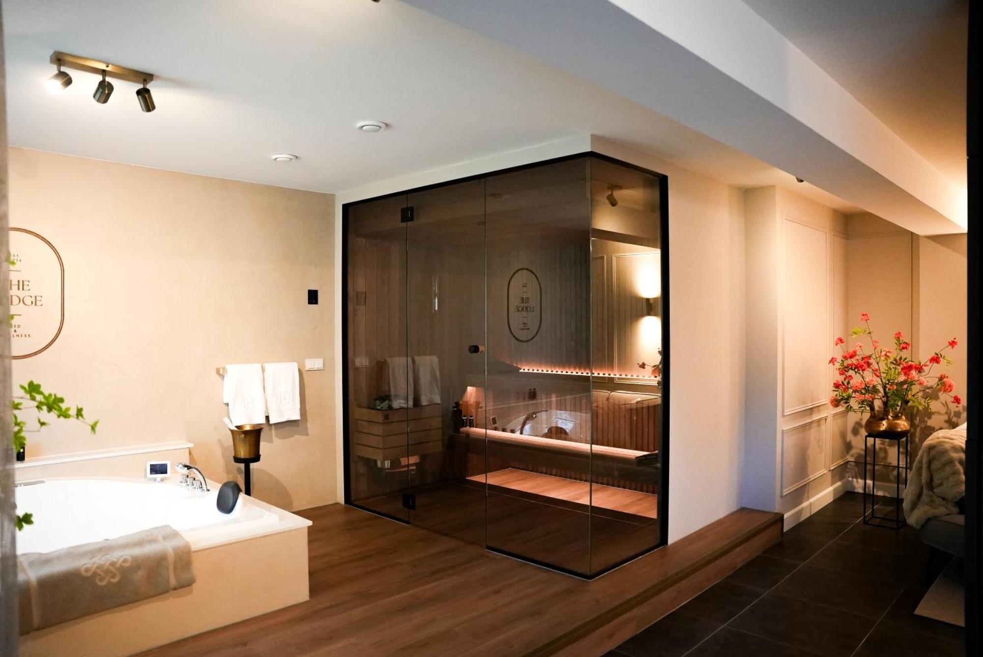 The Lodge Bed & Wellness Oisterwijk Sauna, Jacuzzi, Luxury Moergestel Exterior foto